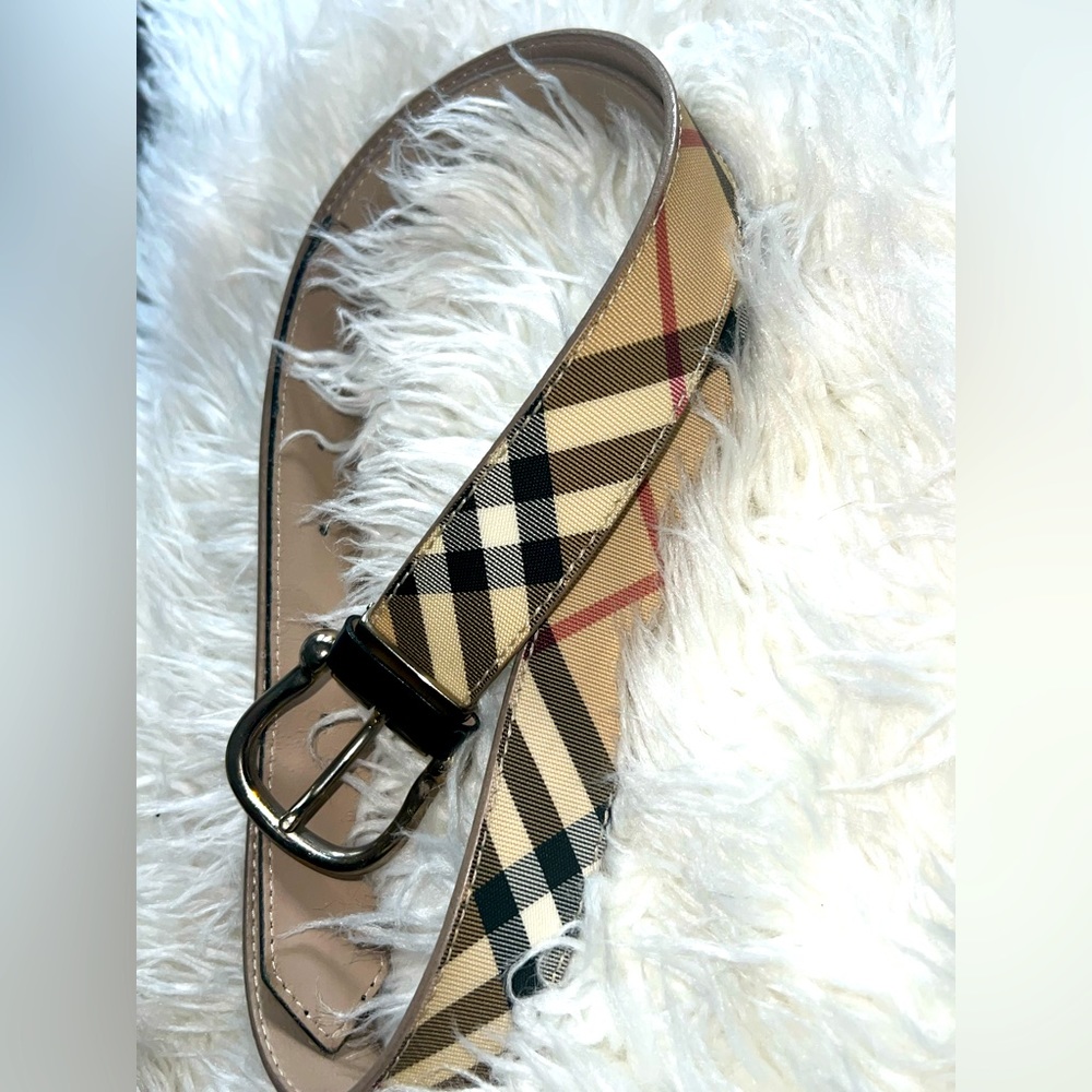 Burberry belt